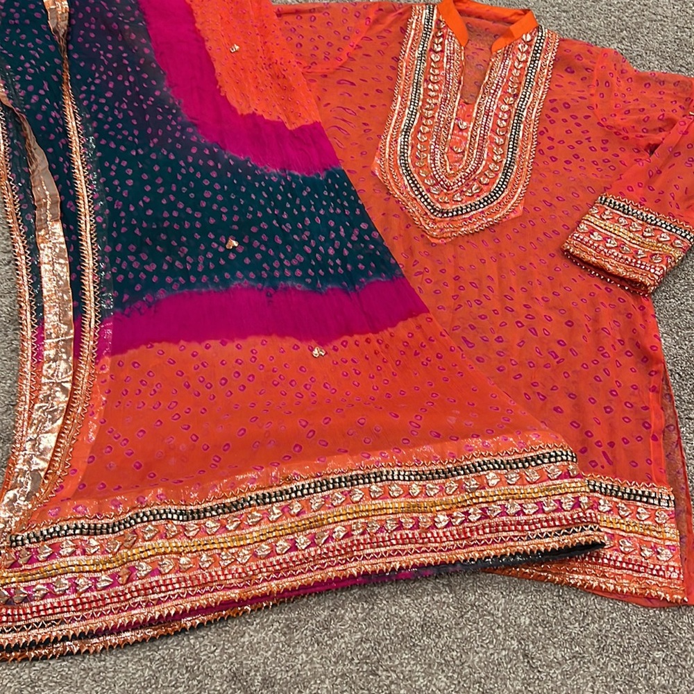 Pakistani/indian 3 piece suit